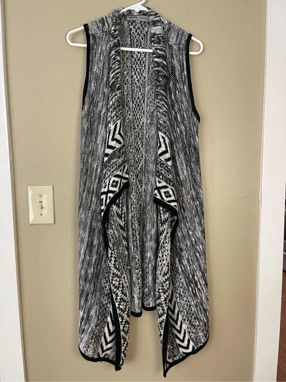 LAST CHANCE Absolutely Famous Black Grey White Waterfall Open Front Long Cardiga - Picture 2 of 13